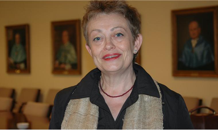 Directora. Elena Hernández Sandoica