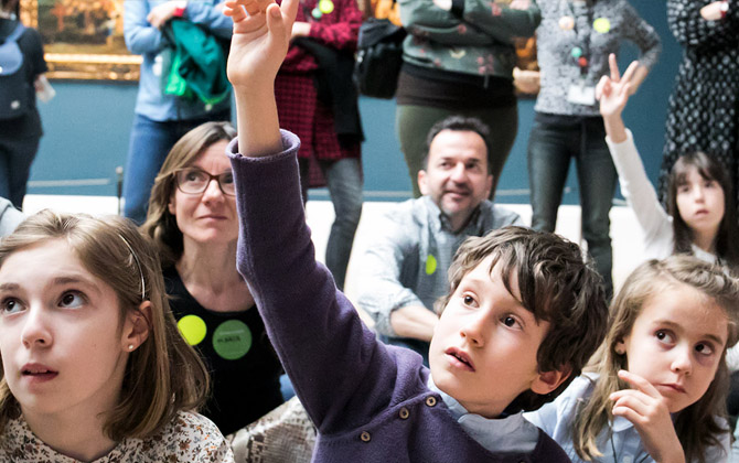 Foto de niños participando en una actividad del Museo